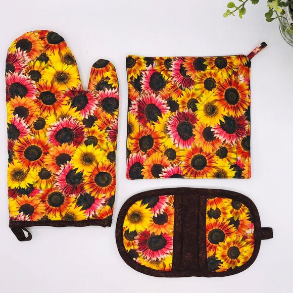 Oven Mitt Finger Hotpad, and Square Potholder Baking Gift Set, Sunflower Cottage - Picture 1 of 8